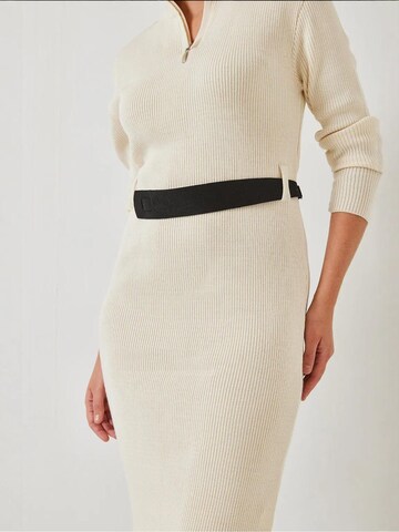 Robes en maille Bianco Lucci en beige