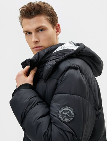 Koton Mantel in Schwarz