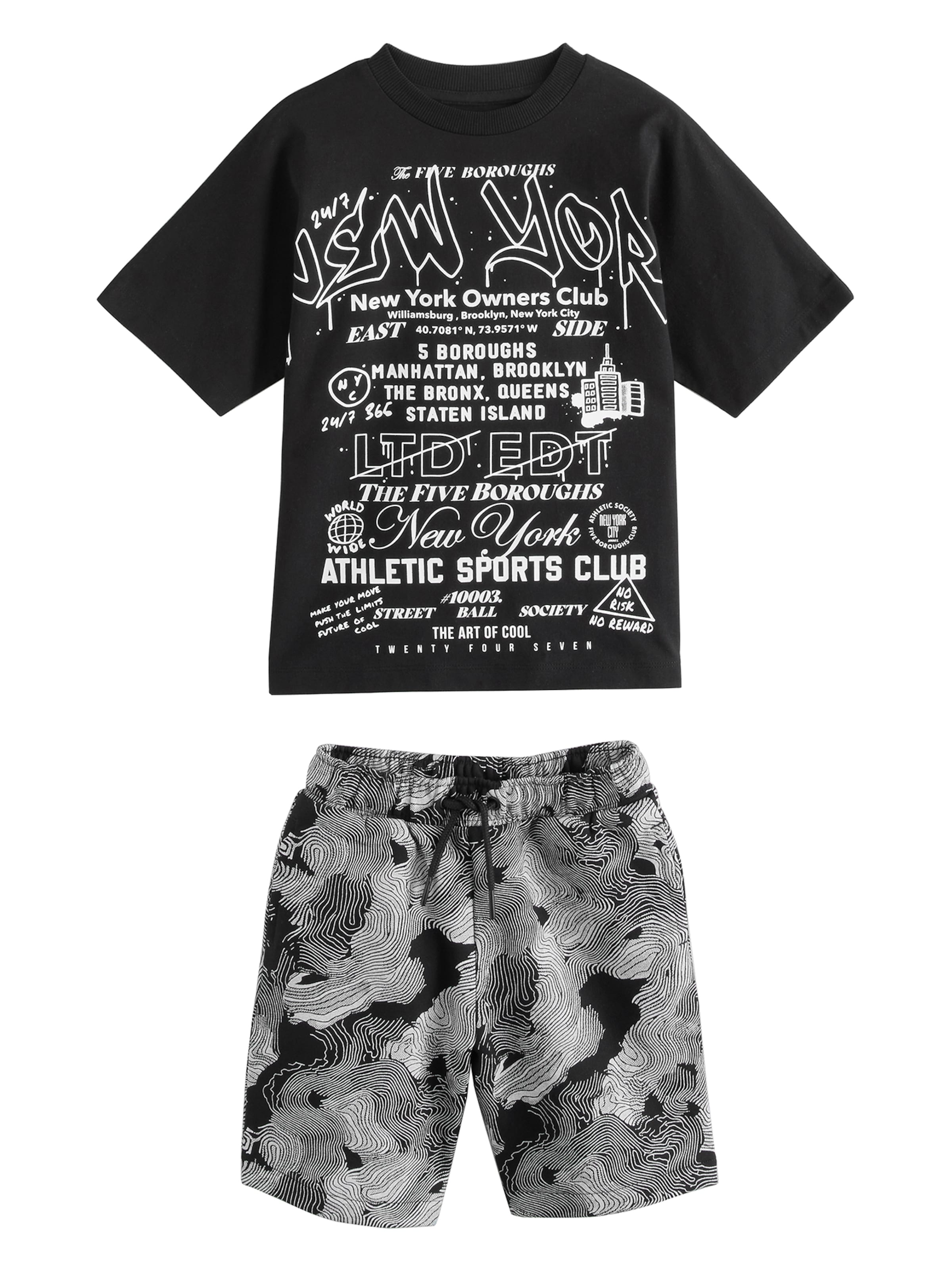 Next Σετ σε μαύρο: μπροστά