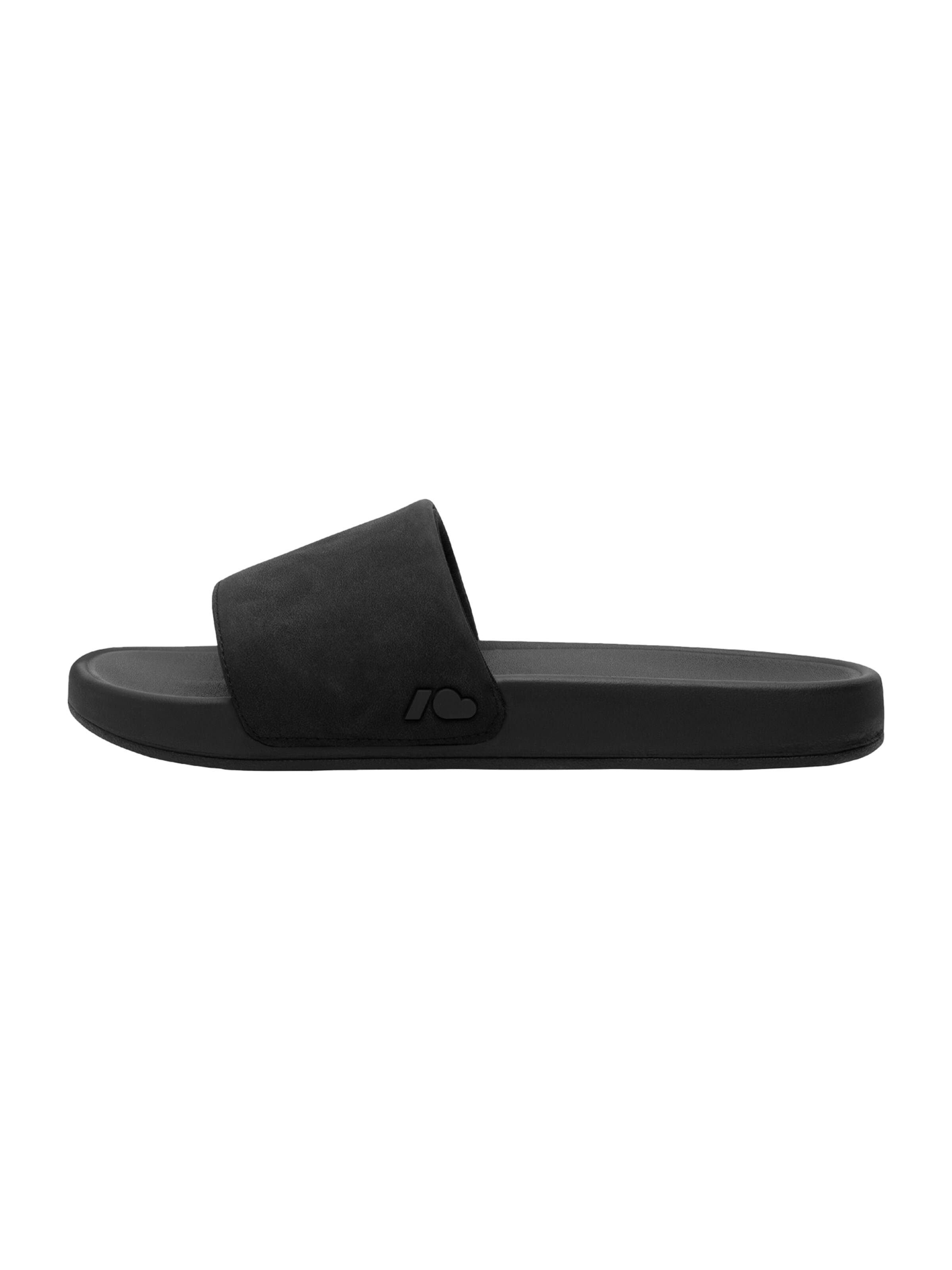Kubota Beach & Pool Shoes 'Kubota Women's Slip-On Essence Urban Slides' in Black: front