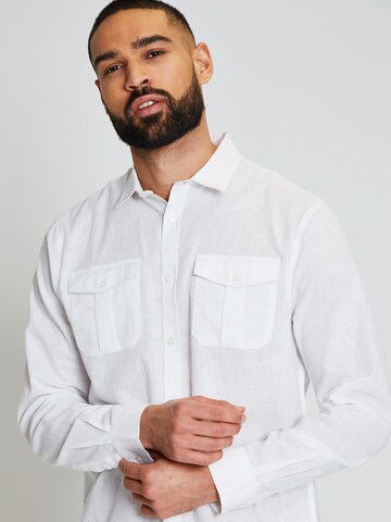 Threadbare Comfort fit Button Up Shirt 'Collins' in White