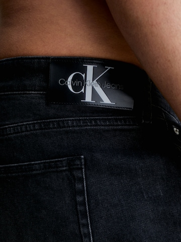 Calvin Klein Jeans Plus Regular Shorts in Schwarz