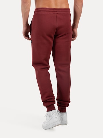 Smilodox Tapered Trousers in Red