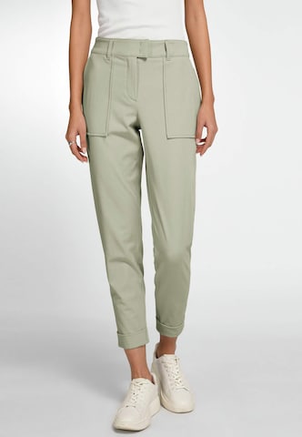 Basler Skinny Pants in Green: front