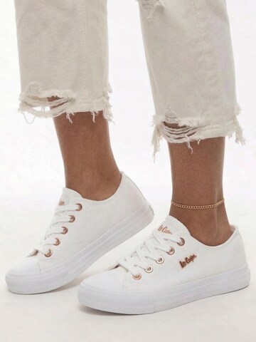 Lee Cooper Sneakers in White