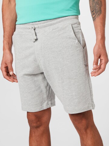 BLEND Regular Shorts in Grau