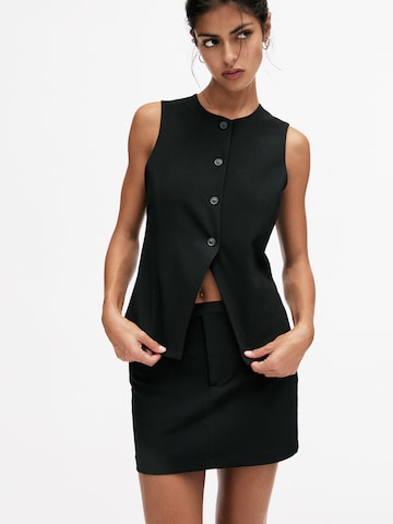 Pull&Bear Pukuliivi värissä musta