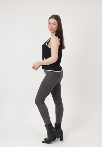 Gilet in maglia di Elara in nero