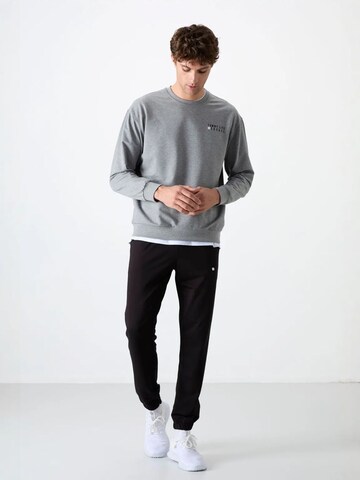 Survêtement Tommy Life en gris