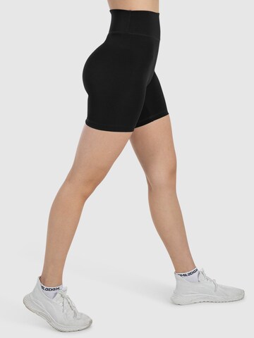 Smilodox Slimfit Shorts ' Darbie ' in Schwarz