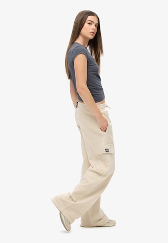 Wide Leg Pantalon cargo 'Athletic Essentials' Superdry en beige