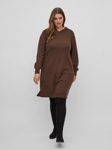Vila Curve Knitted dress in Brown: front