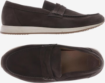 Walbusch Flats & Loafers in 42 in Brown: front