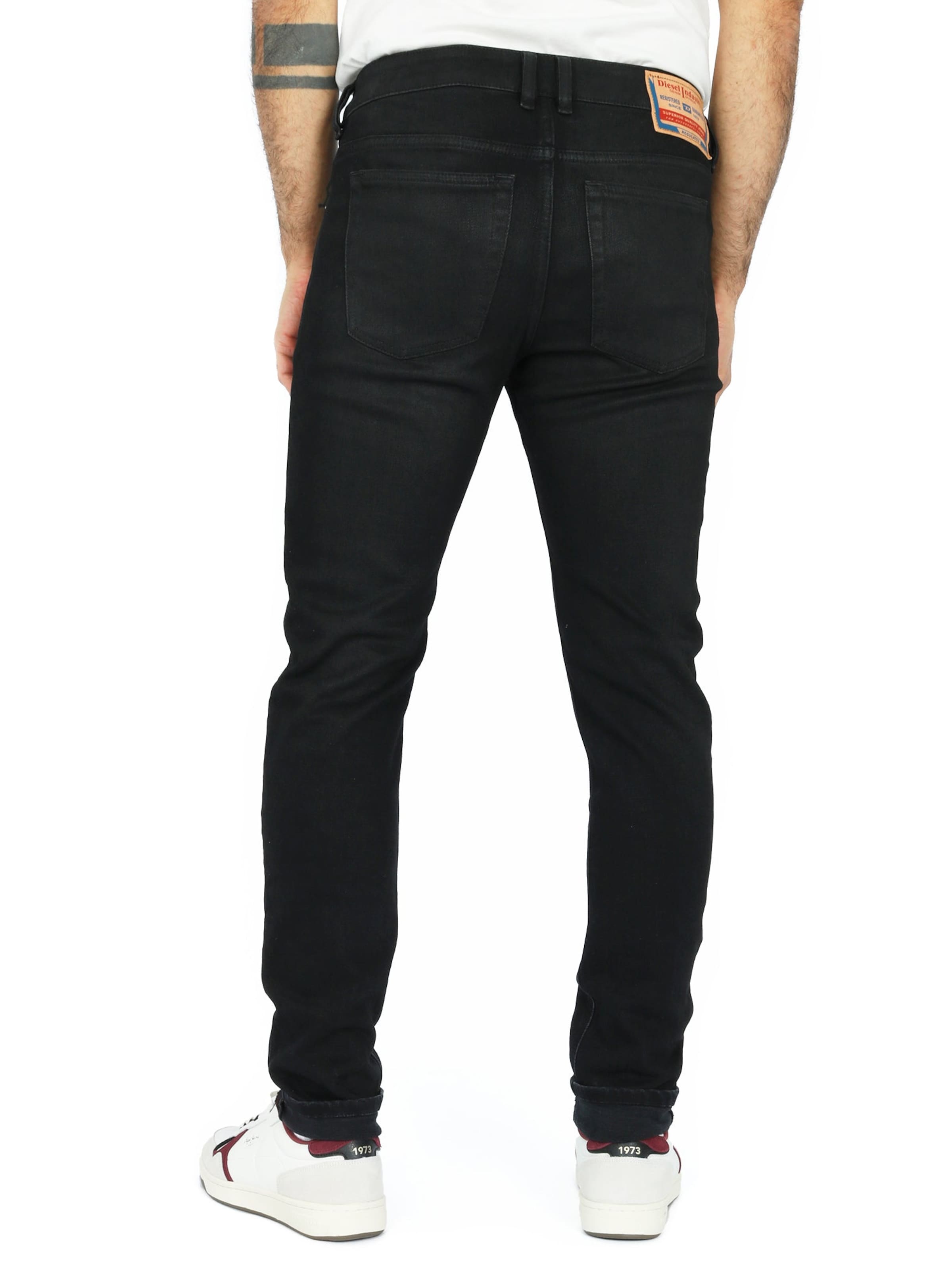Skinny Jeans '1979 Sleenker' di DIESEL in nero