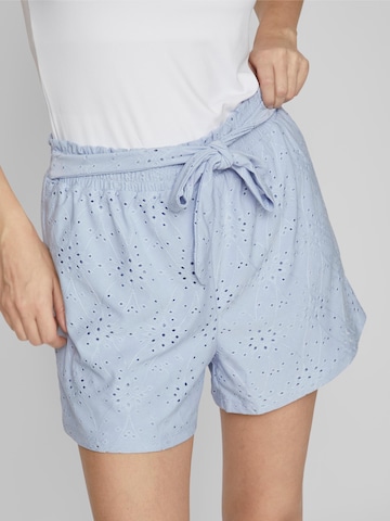 VILA Regular Shorts 'Kawa' in Blau