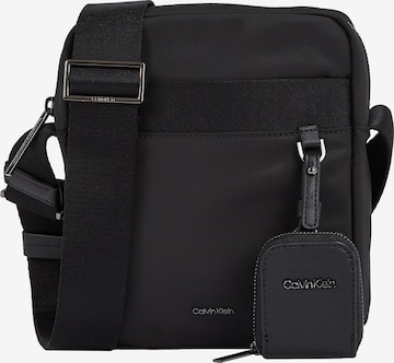 Calvin Klein Umhängetasche in Schwarz: Vorderseite