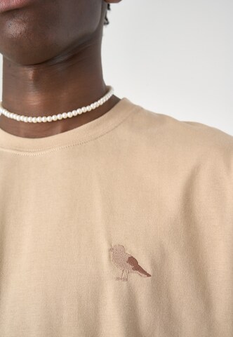 Cleptomanicx T-Shirt 'Embroidery Gull Mono' in Beige