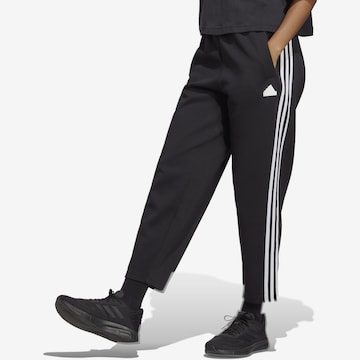 ADIDAS SPORTSWEAR Loosefit Παντελόνι φόρμας 'Future Icons 3-Stripes' σε μαύρο