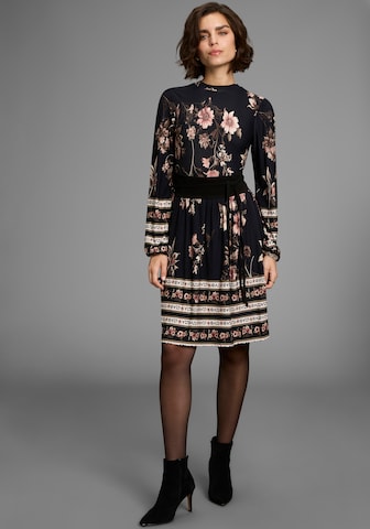 LAURA SCOTT Kleid in Schwarz: Vorderseite