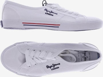 Pepe Jeans Sneakers & Trainers in 36 in White: front