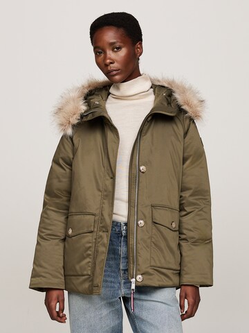 TOMMY HILFIGER Kurtka zimowa w kolorze zielony: przód