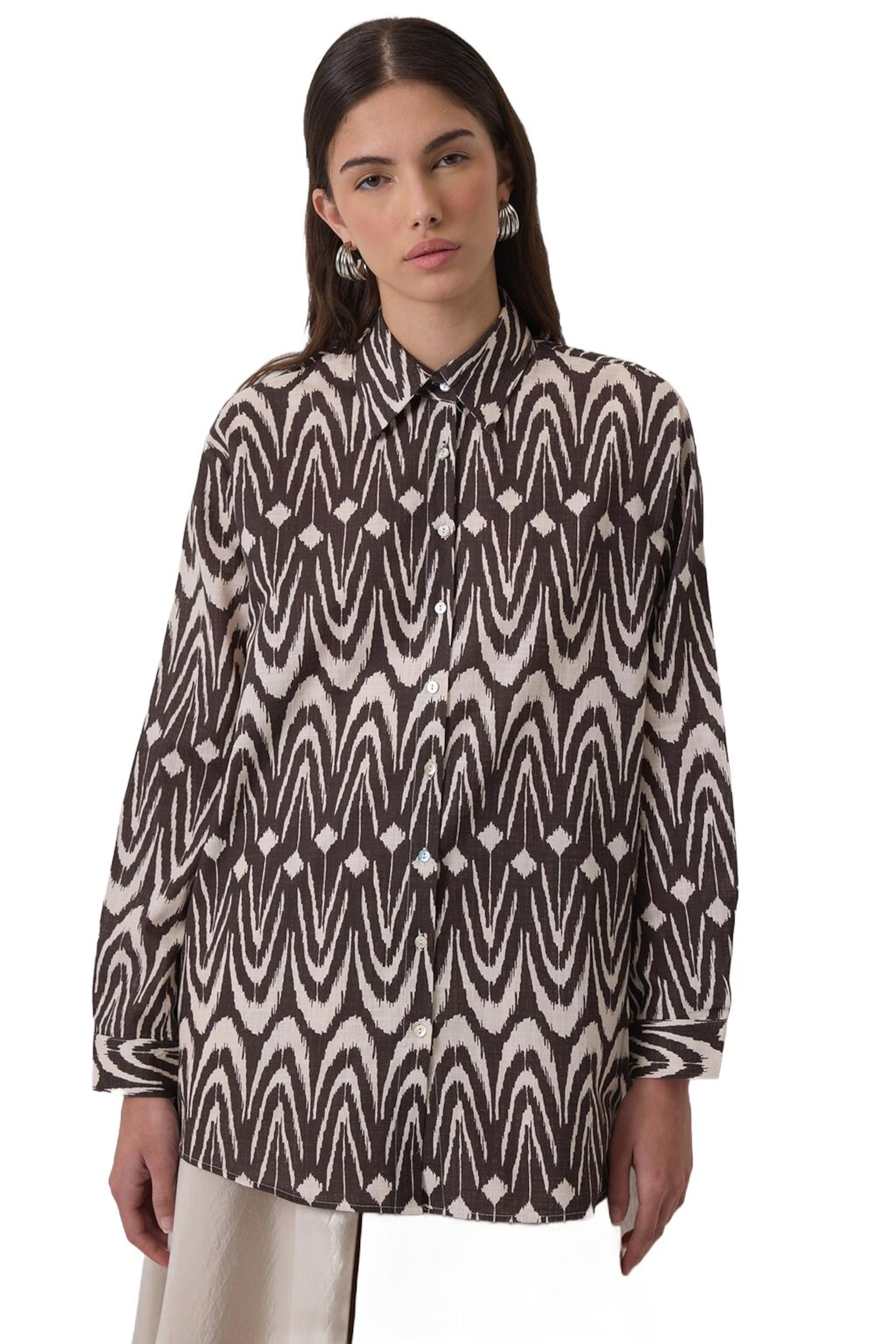 Touche Prive Shirt in Beige