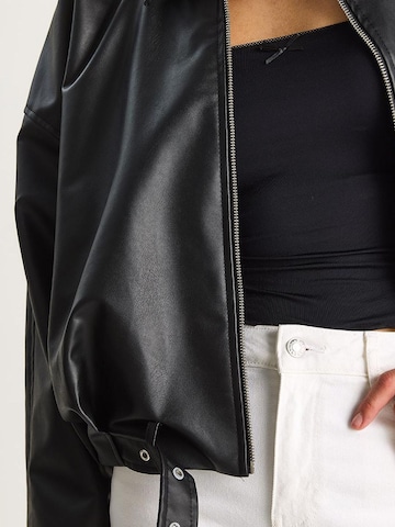 Bianco Lucci Tussenjas in Zwart