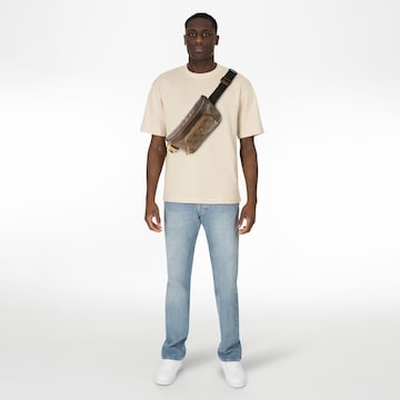 GUESS Gürteltasche 'Vezzola' in Braun: Vorderseite