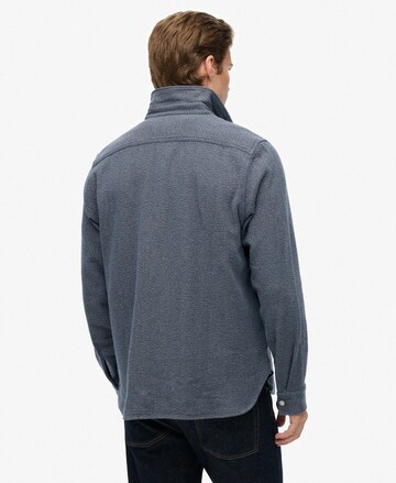 Coupe regular Chemise Superdry & Co en bleu