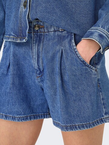 Loosefit Jean à pince 'ONLEllis' ONLY en bleu