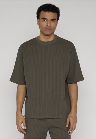 T-Shirt Urban Classics en vert : devant