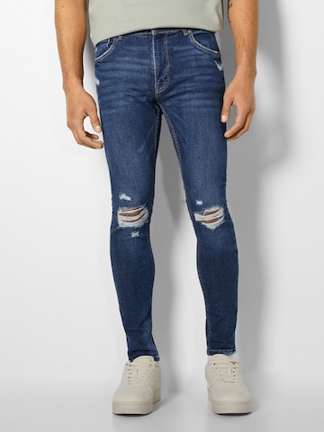 Skinny Jeans di Bershka in blu: frontale