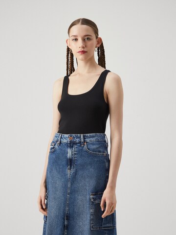 GAP Top in Schwarz: Vorderseite