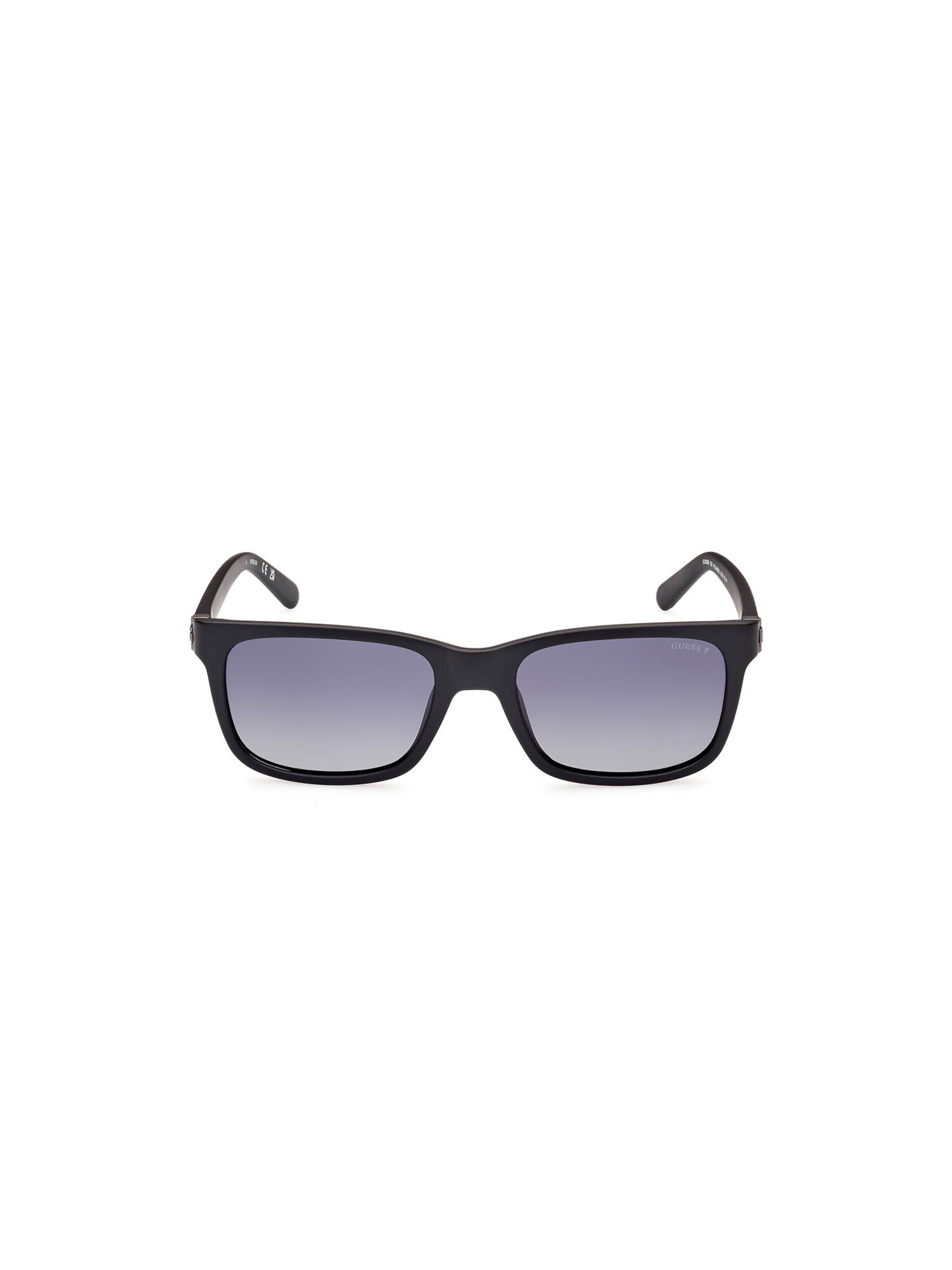 GUESS Sunglasses in Black: front