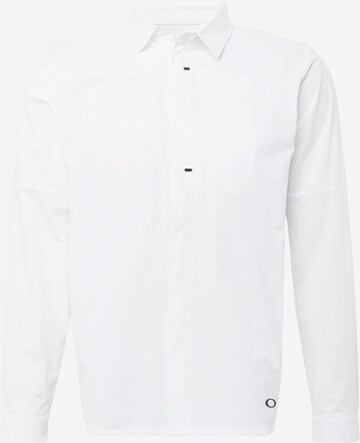 OAKLEY - Ajuste regular Camisa funcional en blanco: frente