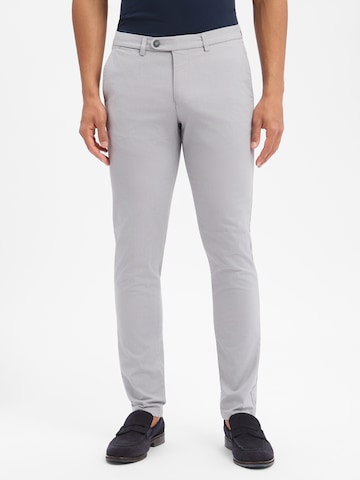 bugatti Regular Chino Pants in Grey: front