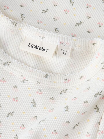 Lil'Atelier - Camiseta en blanco