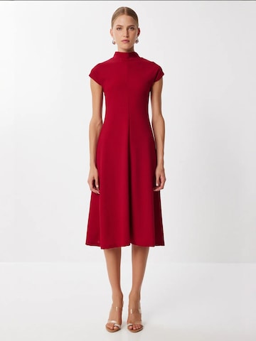 Happiness İstanbul - Vestido em vermelho