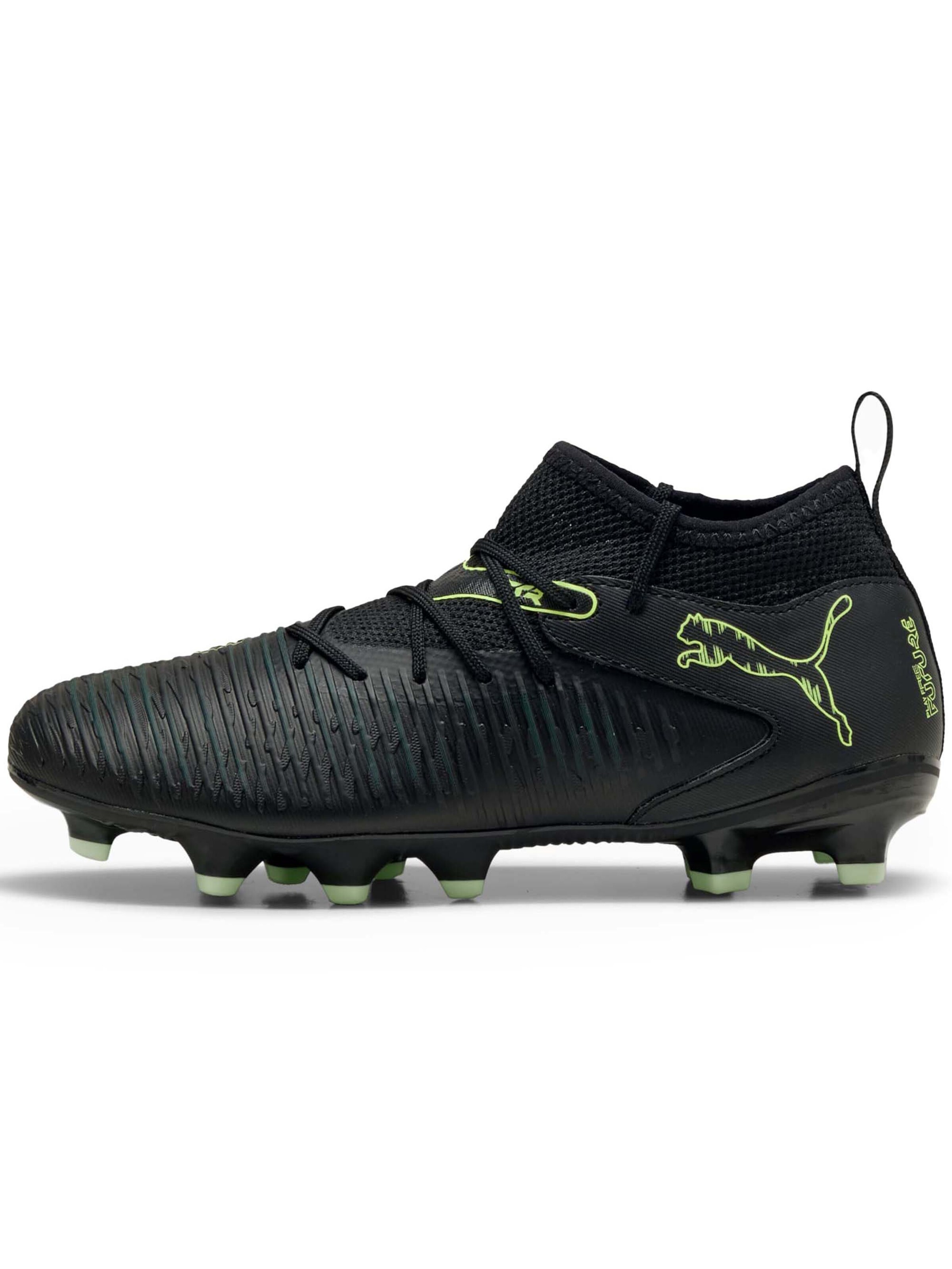 Chaussure de sport 'Future 8 Match' PUMA en noir : devant
