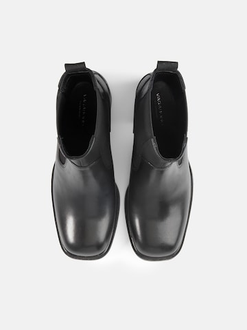 VAGABOND SHOEMAKERS Chelsea čižmy 'MERYL' - Čierna
