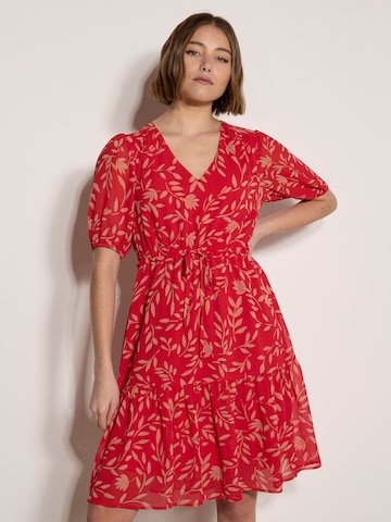 Apricot Dress ' ' in Red: front