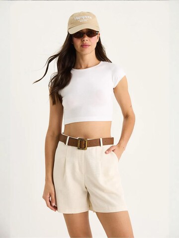 Regular Pantalon à pince Bianco Lucci en beige : devant