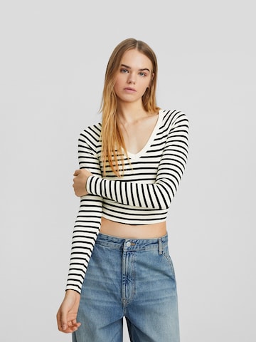 Bershka Shirt in Zwart: voorkant