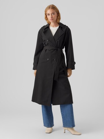 VERO MODA Ανοιξιάτικο και φθινοπωρινό παλτό 'CHLOE' σε μαύρο: μπροστά