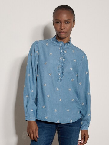 Apricot Blouse ' ' in Blauw: voorkant