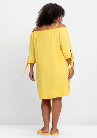 SHEEGO - Vestido de praia em amarelo