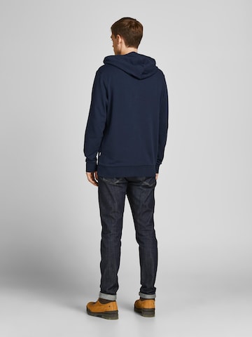 JACK & JONES Sweatshirt 'Shark' i blå