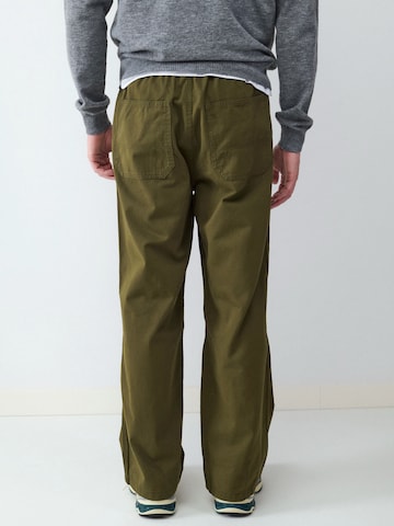 BALMOHK Loosefit Housut värissä vihreä