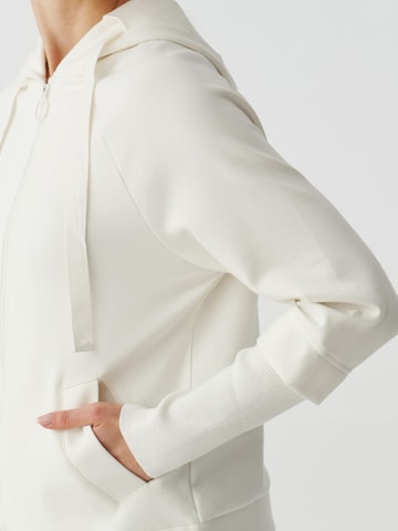 TATUUM Sweatshirt 'ENRIKA' in White