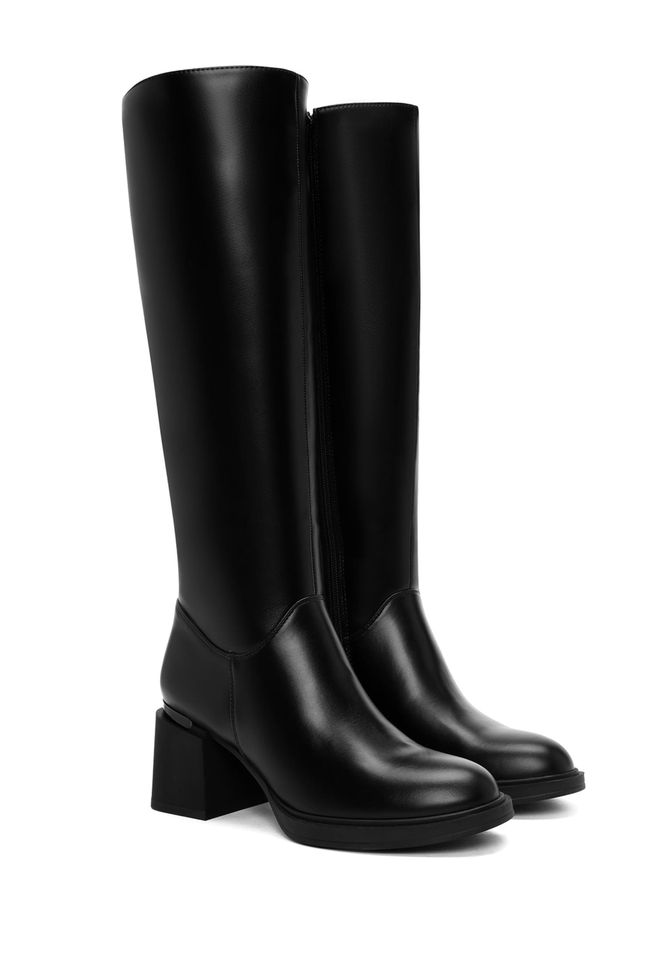 Derimod Stiefel in Schwarz